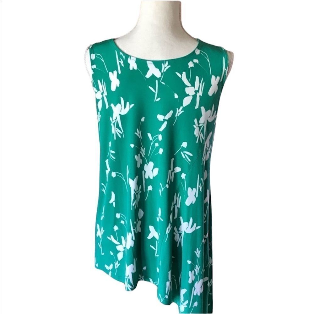 Alfani sleeveless Top EUC Size S Green With White Pattern……….
